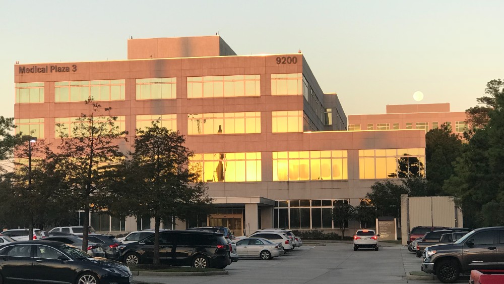 Photo of Outside of the Memorial Hermann Surgery Center at the Woodlands Medical Center