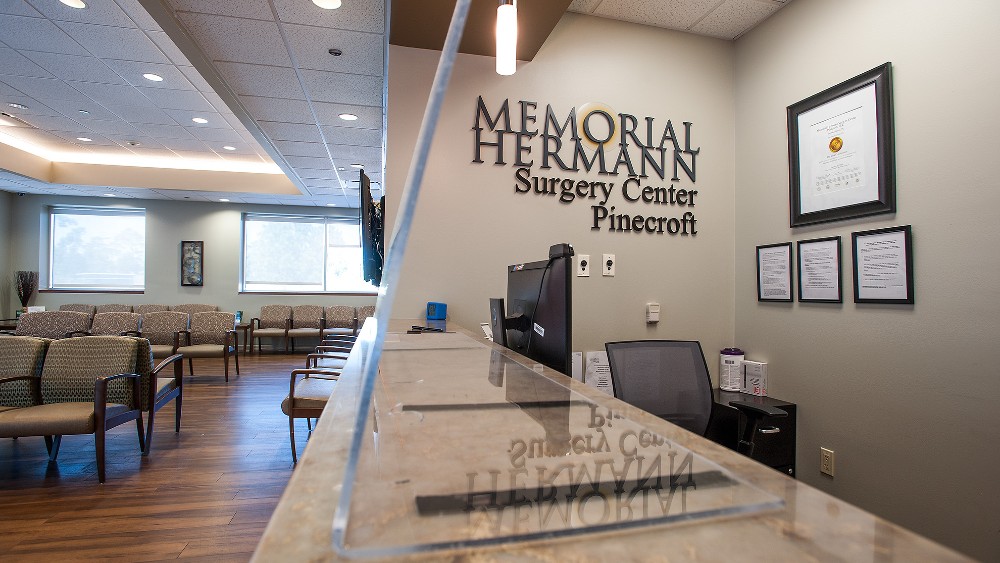 Photo of Entrance to Memorial Hermann Surgery Center in The Woodlands Medical Center - Pinecroft