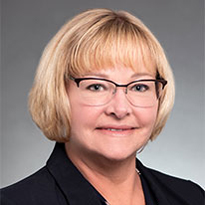 Photo of Dr. Kimberly Earle, DO