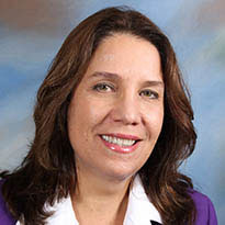 Photo of Dr. Laura Fernandes, MD