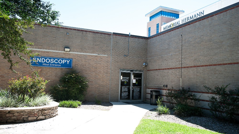 Entrance to Northeast Endoscopy Center