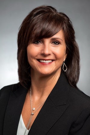 Headshot of Donna Beecroft